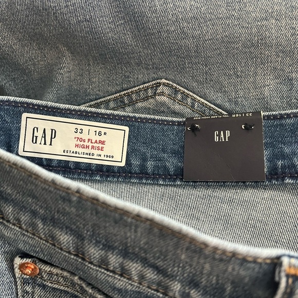 NWT GAP 70’s Flare High Rise - Picture 8 of 11